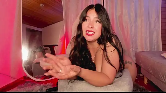 Snapshot of sunshine_maddy chatting on 01-28-25, 05:32 sunshine maddy online show from 01-28-25, 05:32