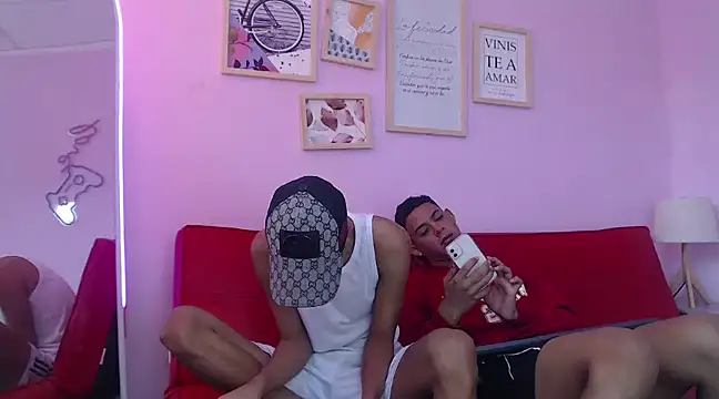 SEXY BOYS HELL online show from 02-07-25, 01:43