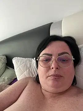 Amandamuller1982 online show from 01-13-25, 10:58