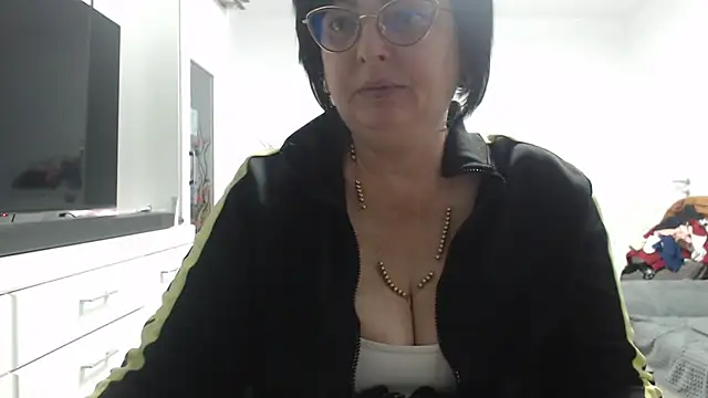 Amandamuller1982 online show from 11-29-25, 11:41