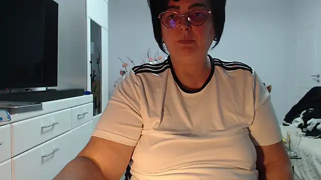 Amandamuller1982 online show from 02-15-26, 10:17