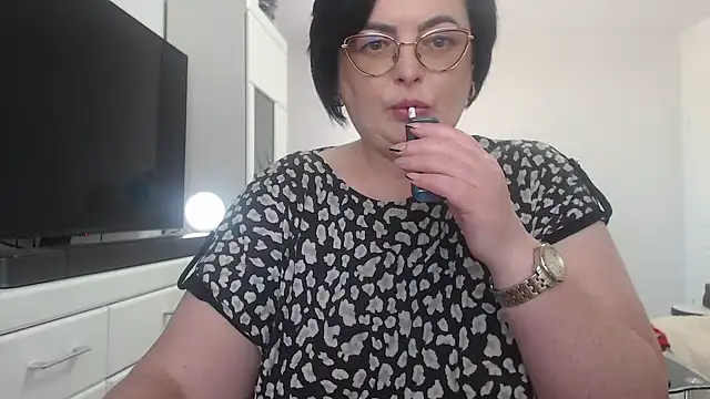 Amandamuller1982 online show from 05-05-26, 12:02