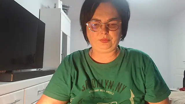 Amandamuller1982 online show from 06-14-26, 02:46