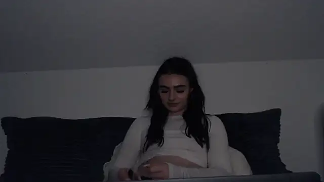 AdelinaAlia online show from 01-30-25, 11:55