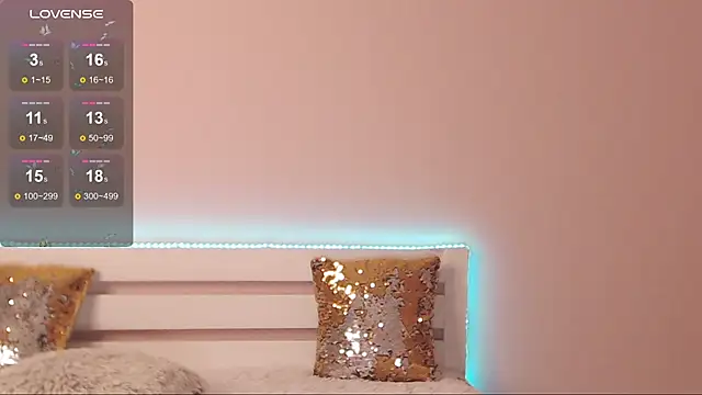 Snapshot of AureliaNoir_ chatting on 12-19-24, 08:13 AureliaNoir online show from 12-19-24, 08:13