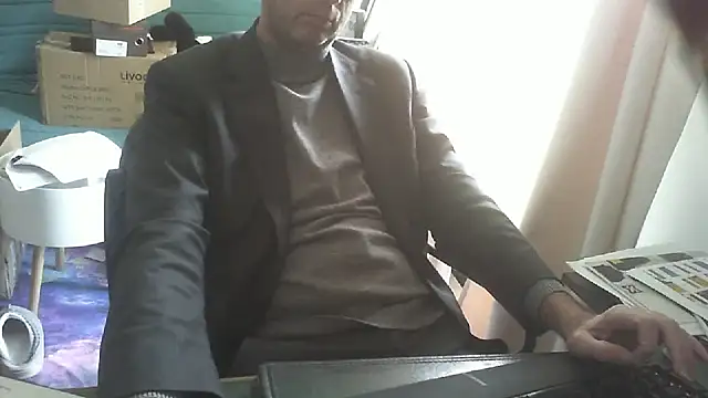 shyfrenchcock1 online show from 02-12-26, 02:34