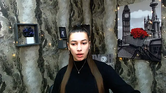 Snapshot of KarolinaRosse_ chatting on 01-05-25, 07:07 KarolinaRosse online show from 01-05-25, 07:07