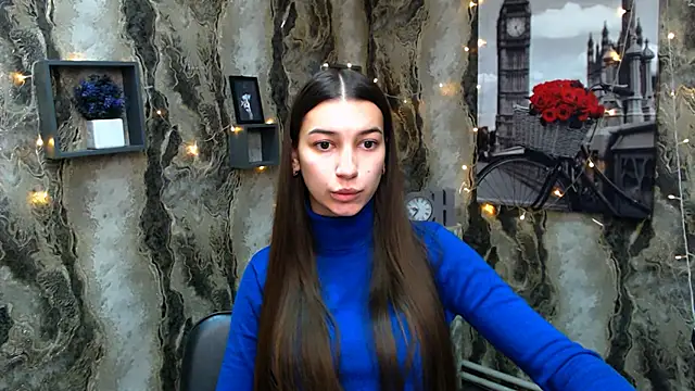 Snapshot of KarolinaRosse_ chatting on 01-06-25, 07:20 KarolinaRosse online show from 01-06-25, 07:20