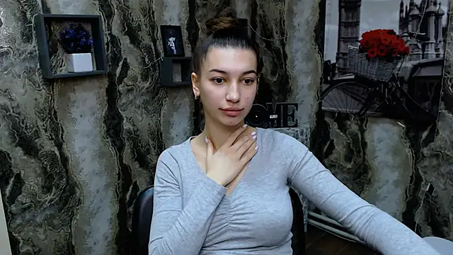 Snapshot of KarolinaRosse_ chatting on 01-17-25, 06:26 KarolinaRosse online show from 01-17-25, 06:26