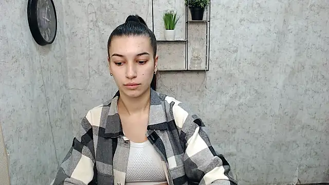 Snapshot of KarolinaRosse_ chatting on 01-29-25, 07:04 KarolinaRosse online show from 01-29-25, 07:04