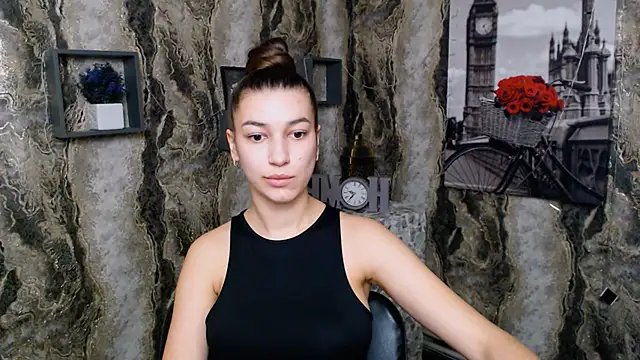 Snapshot of KarolinaRosse_ chatting on 02-02-25, 07:09 KarolinaRosse online show from 02-02-25, 07:09