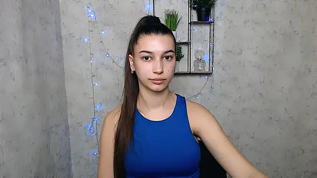 Snapshot of KarolinaRosse_ chatting on 03-10-25, 09:53 KarolinaRosse online show from 03-10-25, 09:53