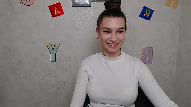 Snapshot of KarolinaRosse_ chatting on 03-11-25, 01:12 KarolinaRosse online show from 03-11-25, 01:12