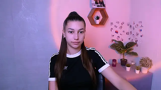 Snapshot of KarolinaRosse_ chatting on 09-30-25, 05:12 KarolinaRosse online show from 09-30-25, 05:12