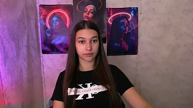 Snapshot of KarolinaRosse_ chatting on 10-24-25, 05:04 KarolinaRosse online show from 10-24-25, 05:04