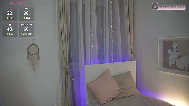 Snapshot of ZoeeZolton chatting on 01-04-25, 03:07 ZoeeZolton online show from 01-04-25, 03:07