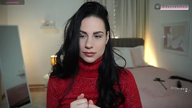 Snapshot of ZoeeZolton chatting on 03-22-25, 12:46 ZoeeZolton online show from 03-22-25, 12:46
