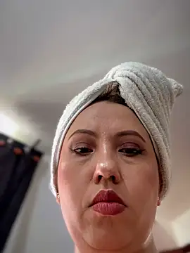 VIOLETA-25  online show from 05-20-26, 03:07