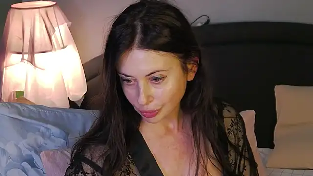 Mia Lovi online show from 11-12-25, 08:08