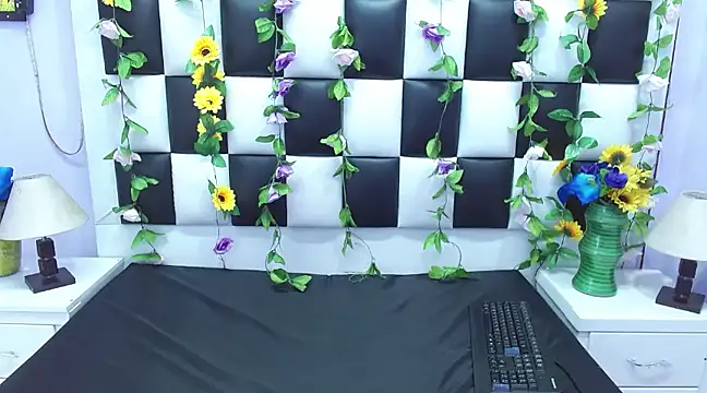 Morgana Smit online show from 02-06-25, 08:34