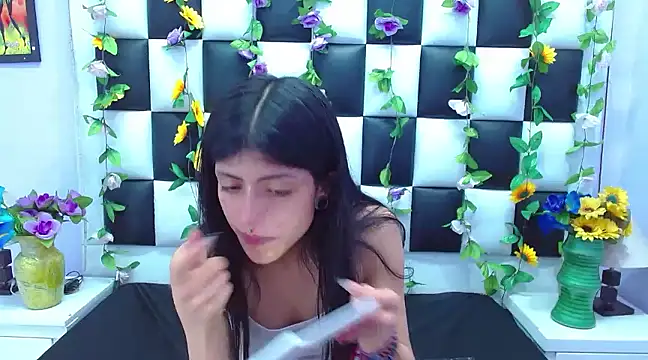 Morgana Smit online show from 02-12-25, 01:37