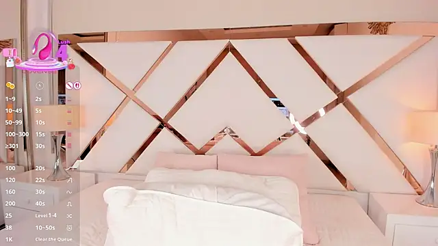 ChloeTayylor  online show from 09-30-25, 07:41