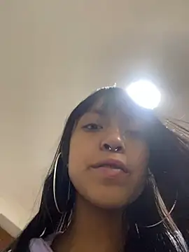 Snapshot of bonnie_18x chatting on 12-19-24, 02:23 bonnie 18x online show from 12-19-24, 02:23