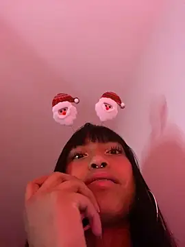 Snapshot of bonnie_18x chatting on 12-24-24, 08:44 bonnie 18x online show from 12-24-24, 08:44