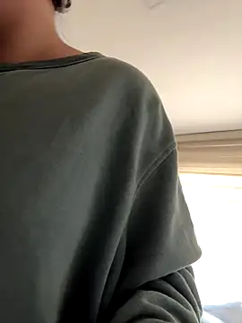 PoliBenett  online show from 09-29-25, 03:17