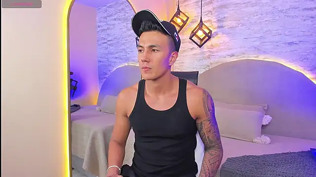 Aron Bolt online show from 05-16-26, 03:55