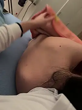 jessieandjames29 online show from 01-30-25, 06:43