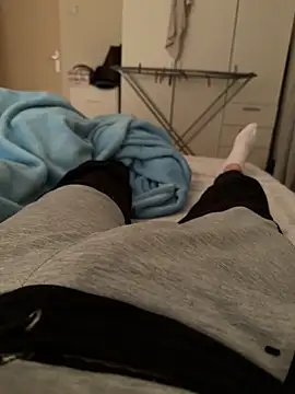 jessieandjames29 online show from 02-26-25, 04:45