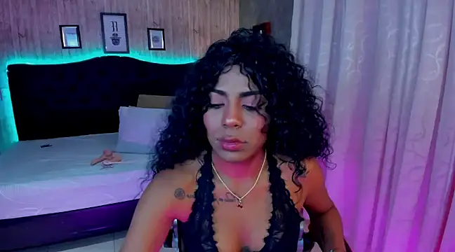 Snapshot of Edelaine_rogers chatting on 01-24-25, 08:02 Edelaine rogers online show from 01-24-25, 08:02