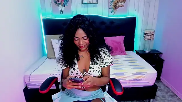 Snapshot of Edelaine_rogers chatting on 09-14-25, 05:39 Edelaine rogers online show from 09-14-25, 05:39