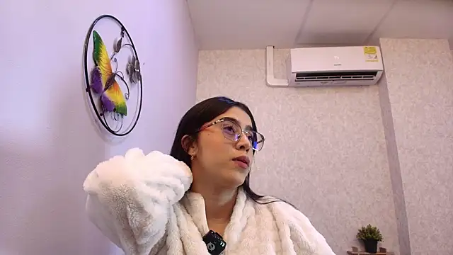 Snapshot of Amy_wats0n chatting on 02-16-26, 07:10 Amy wats0n online show from 02-16-26, 07:10