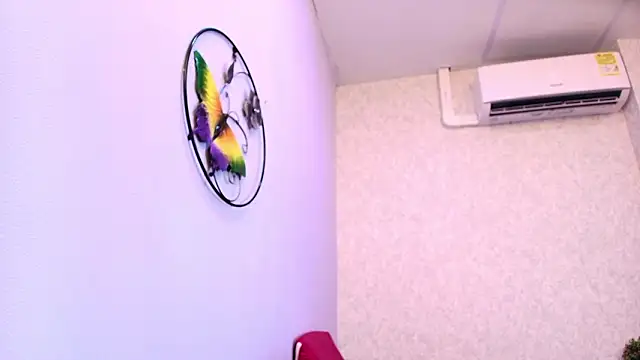 Snapshot of Amy_wats0n chatting on 02-20-26, 07:03 Amy wats0n online show from 02-20-26, 07:03