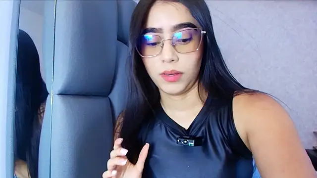 Snapshot of Amy_wats0n chatting on 03-16-26, 07:18 Amy wats0n online show from 03-16-26, 07:18