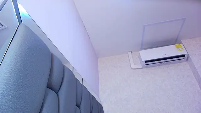 Snapshot of Amy_wats0n chatting on 03-21-26, 07:06 Amy wats0n online show from 03-21-26, 07:06