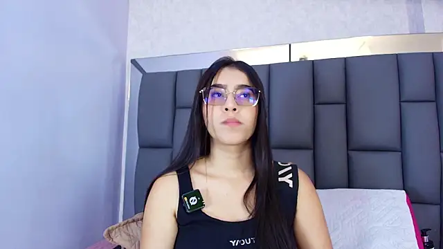 Snapshot of Amy_wats0n chatting on 03-26-26, 07:08 Amy wats0n online show from 03-26-26, 07:08