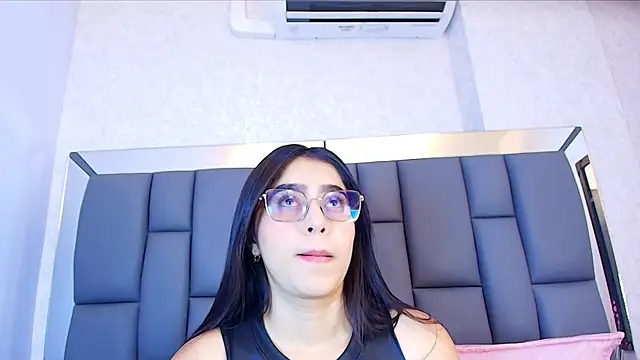 Amy wats0n online show from 05-06-26, 07:30