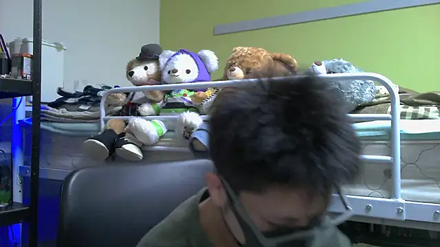 Snapshot of Owl1216 chatting on 01-10-25, 12:15 Owl1216 online show from 01-10-25, 12:15