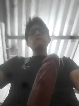 Snapshot of HardDick2 chatting on 11-01-25, 02:24 HardDick2 online show from 11-01-25, 02:24