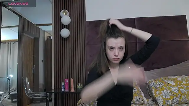 IvyBunny  online show from 12-09-24, 06:45