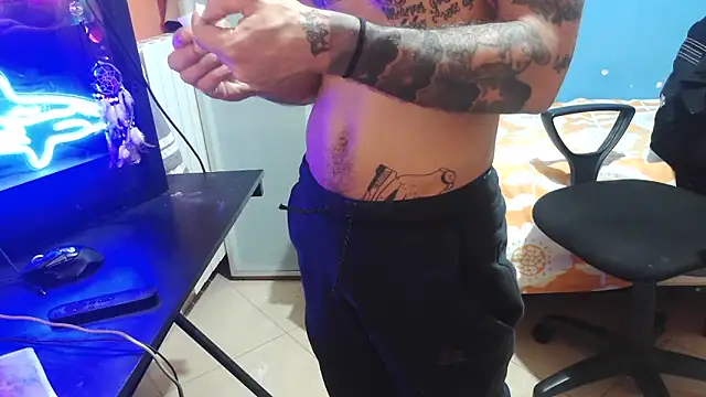 Badboyi1997 online show from 10-02-25, 12:17