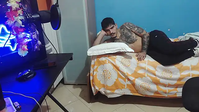 Badboyi1997 online show from 10-05-25, 12:53