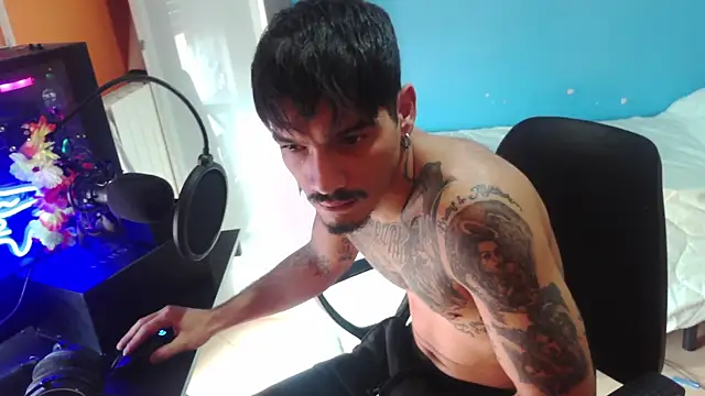 Badboyi1997 online show from 10-13-25, 11:54