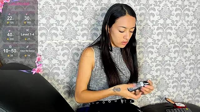 Mia scarlet69 online show from 02-06-25, 12:16