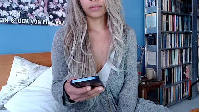 Snapshot of liadivina chatting on 02-14-26, 04:26 liadivina online show from 02-14-26, 04:26