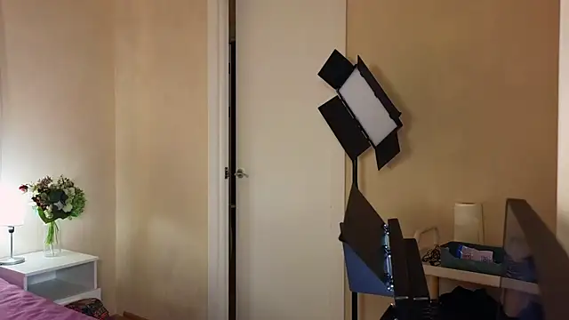 Rita flame online show from 01-29-25, 08:46