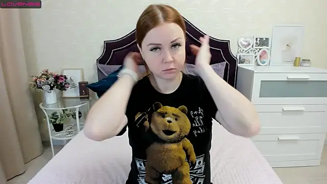 Snapshot of BettyBloom69 chatting on 02-07-25, 04:27 BettyBloom69 online show from 02-07-25, 04:27